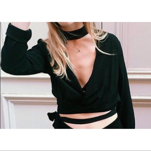 LF Tops - NWT LF choker collar long-sleeved wrap crop top XS